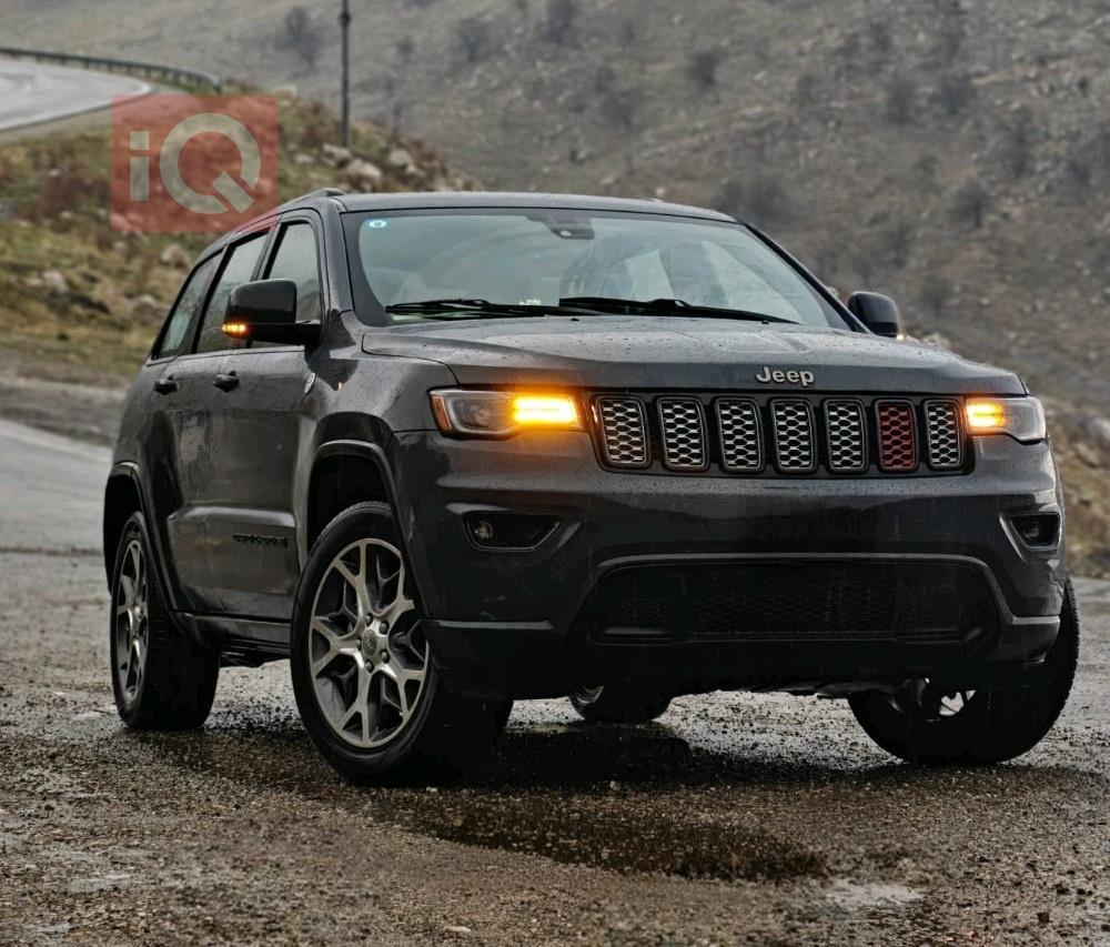 جیپ گراند شیرۆکی